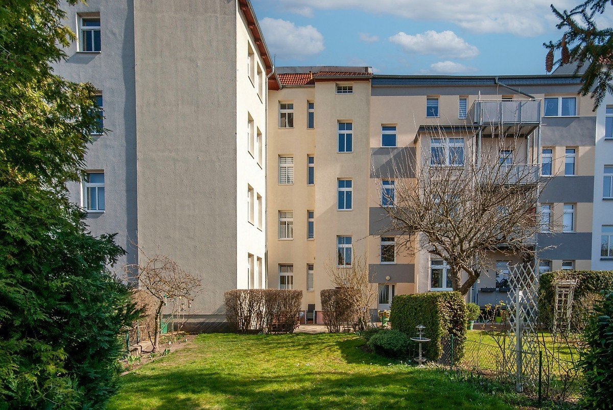 Renditeobjekt Halberstadt Mehrfamilienhaus mit Garten und Balkonen Kapitalanlage Valentin Hauser Immobilien