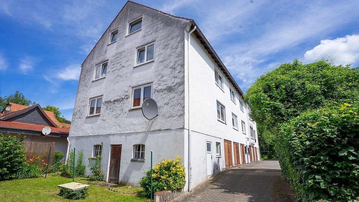 Mehrfamilienhaus Landkreis Northeim Au�enansicht Makler Valentin Hauser Immobilien