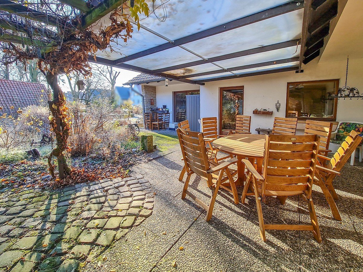 Au�enansicht Einfamilienhaus Danndorf gro�es Grundst�ck verkauft Makler Helmstedt