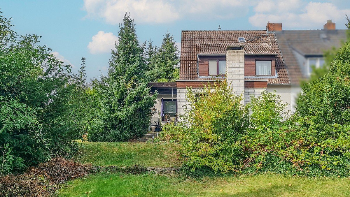 Hausverkauf Braunschweig S�dstadt Einfamilien�hnliche Doppelhaush�lfte Makler