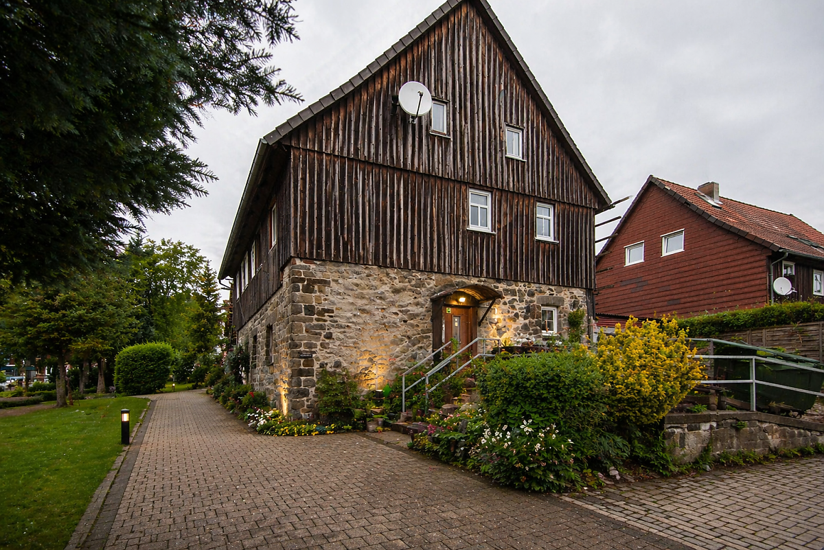Gepflegtes Wohnhaus in Clausthal-Zellerfeld in ruhiger Lage � Immobilie verkaufen mit Immobilienmakler vor Ort.