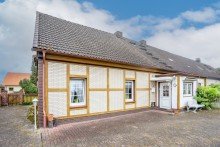Hofansicht Familienfreundliches Wohnen mit gro�em Grundst�ck in Astfeld