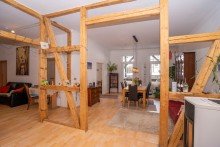 Essbereich Gro�z�gige Wohnung mit Balkon