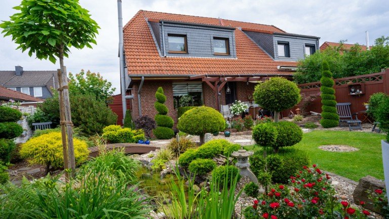Gartenansicht Peine Doppelhaush�lfte Traumhafte Doppelhaush�lfte mit Pool in Peine!