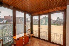 Bungalow - Wintergarten Vielseitiges Anwesen mit Bungalow und Einfamilienhaus