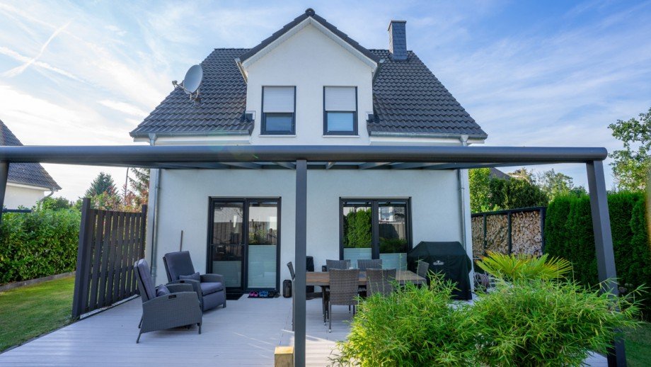Gartenansicht/ Terrasse Einfamilienhaus Braunschweig / Watenb�ttel