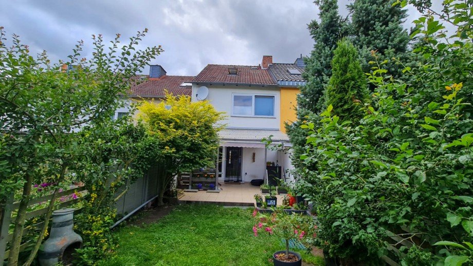 Garten und Terrasse Reihenmittelhaus Braunschweig / St�ckheim