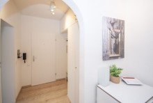 Flur Kapitalanlage in Braunlage: Gewerblich vermietete Ferienwohnung mit S�dloggia und Garage