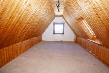 Dachboden Solides Zweifamilienhaus mit gro�z�gigem Grundst�ck in Harlingerode