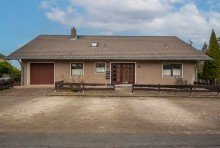 Aussenansicht Dreifamilienhaus in Hahndorf