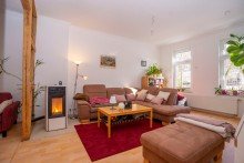 Wohnbereich Gro�z�gige Wohnung mit Balkon