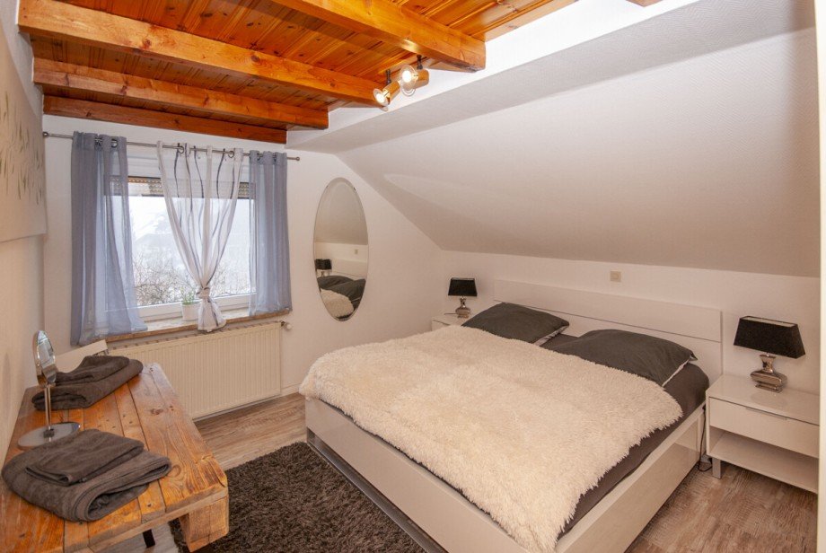 Schlafzimmer - DG Mehrfamilienhaus Sankt Andreasberg