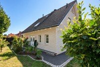 Bild (7dd8b1a2589b3a0e2a5183c9febbf209): Gepflegtes Einfamilienhaus mit Garten und Doppelgarage in Langelsheim