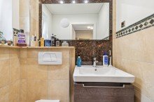 G�ste-WC Absolutes Traumhaus vor Hamburg