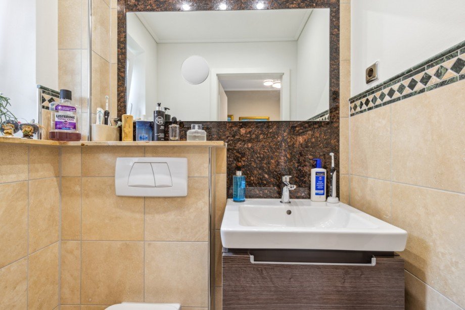 G�ste-WC Doppelhaush�lfte Marxen