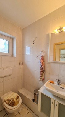 G�ste-WC Reihenendhaus mit Fu�bodenheizung in Hillerse