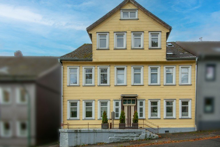 Aussenansicht Clausthal-Zellerfeld Mehrfamilienhaus Bruttorendite ca. 12 % !!! Voll vermietetes MFH