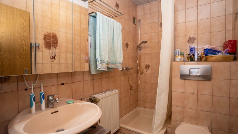 Duschbad 1.OG Reihenmittelhaus Braunschweig / St�ckheim