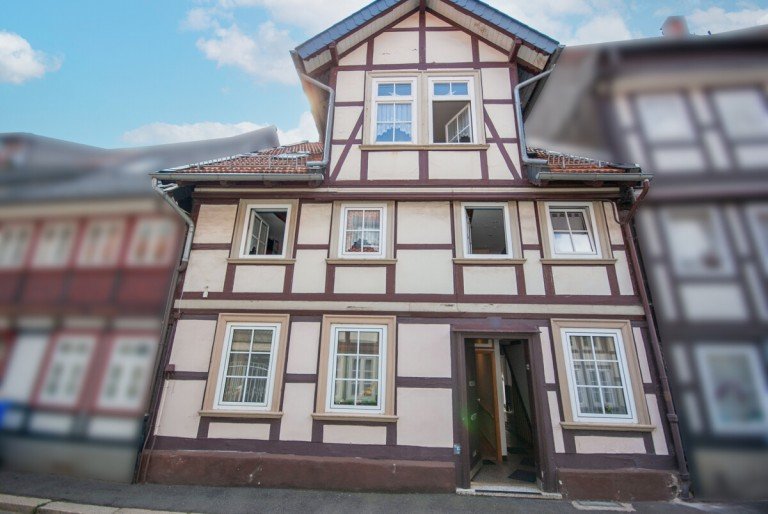 Hauptbild: Denkmal-Reihenhaus in Top-Altstadtlage - vermietetes Anlageobjekt