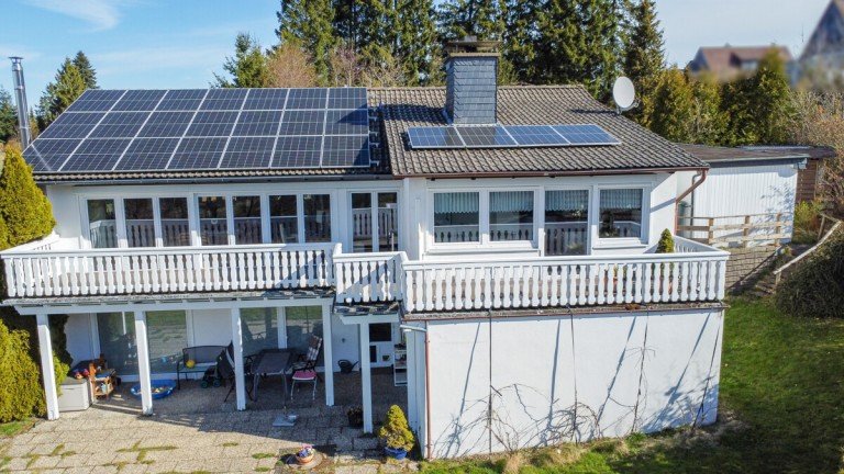 Aussenansicht Braunlage / Hohegei� Einfamilienhaus Modernisiertes Haus mit Garten, S�dbalkon & gehobener Ausstattung - viel Platz f�r Familien
