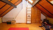 Studio Reihenmittelhaus mit Garage und Garten in St�ckheim!