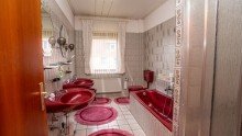 Vollbad Gro�z�giges Wohnhaus mit Weitblick und gro�em Grundst�ck in Gro� D�hren