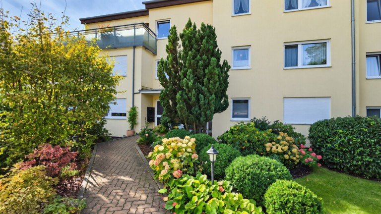 Aussenansicht Bad Harzburg Erdgeschosswohnung Erdgeschosswohnung in Bad Harzburg mit S�d-Balkon und Garage