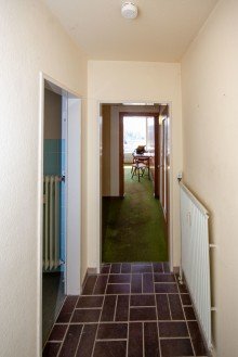 Flur 1-Zimmer-Wohnung mit Westbalkon - ideales Feriendomizil mit Potenzial