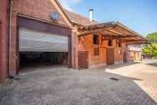 Garage + Hof Gro�z�giges Anwesen mit Wohnhaus, Scheune und viel Platz in Immenrode